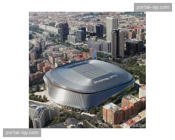 伯纳乌继续改造升级，第三层看台将安装全新LED环屏