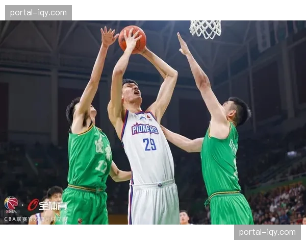 【2026年4月CBA联赛·赛中·战报辽宁本钢全民皆兵，六人得分上双顽强将总决赛拖入抢五大战